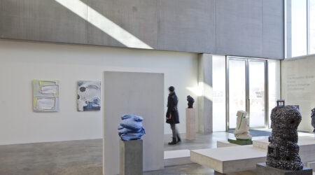 <em>Arlene Shechet: Urgent Matter</em>, installation view, Contemporary Art Museum St. Louis, January 15–April 3, 2016. Photo: David Johnson.