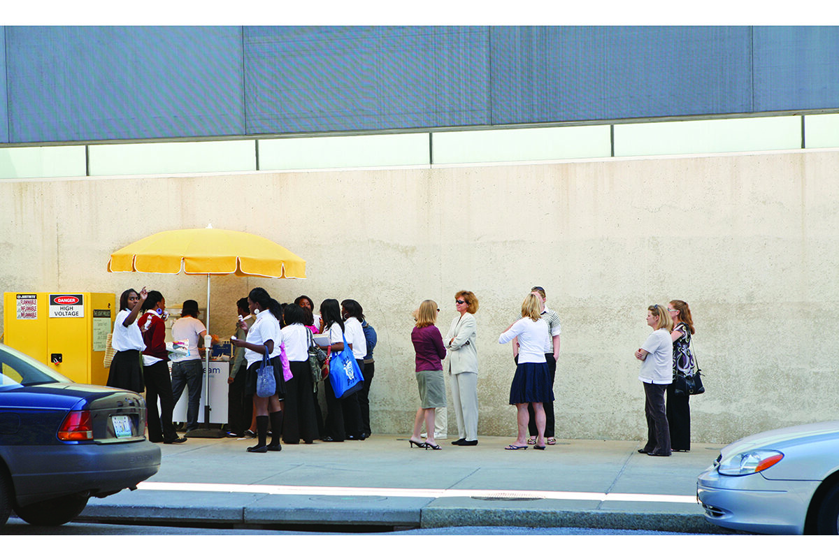 <em>Spencer Finch: Sunset (St. Louis, July 31, 2008)</em>, installation view, Contemporary Art Museum St. Louis, September 4–October 17, 2008.