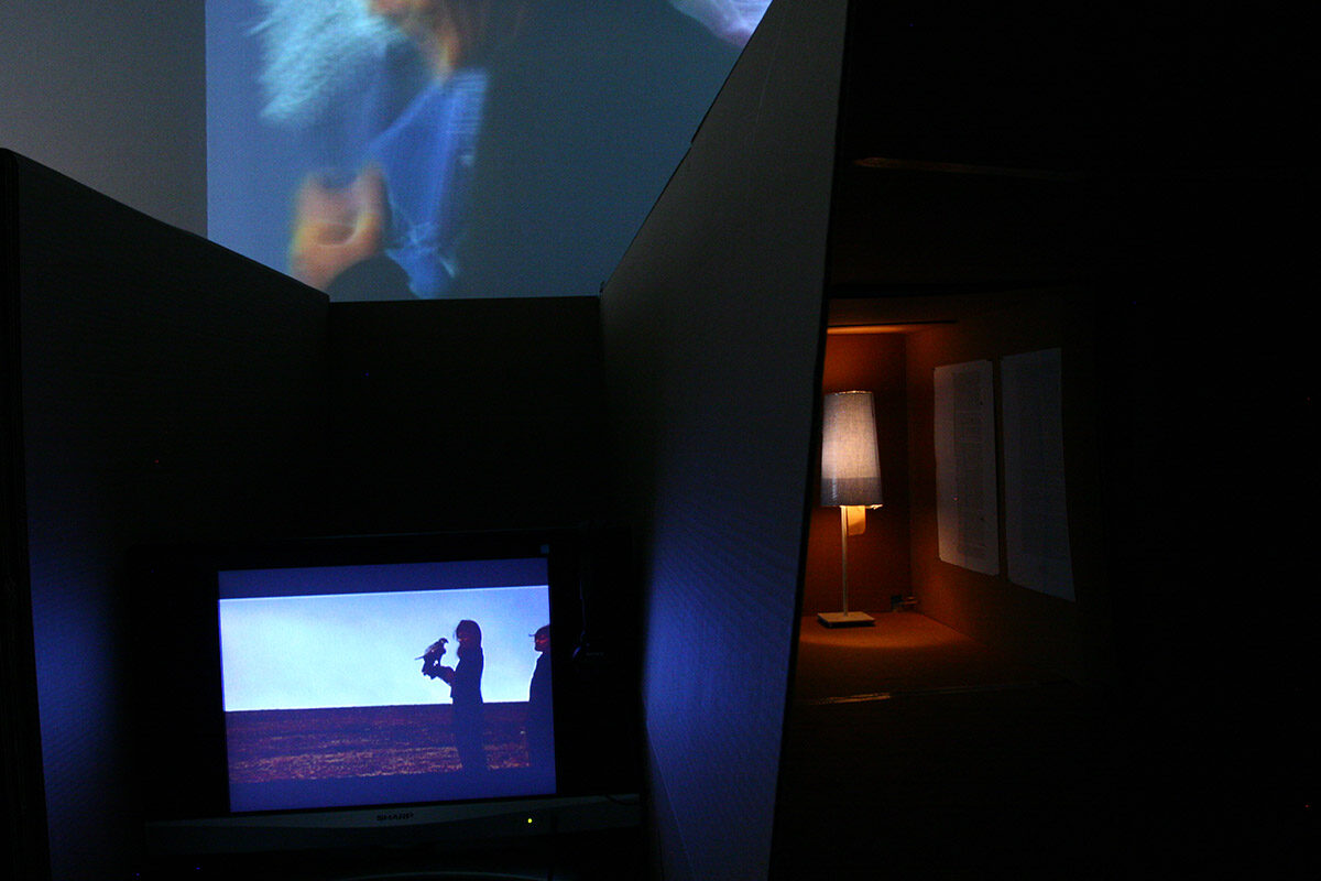 <em>Susanne M. Winterling: Untitled (formations: the circle, the line)</em>, 2008. Installation view, Contemporary Art Museum St. Louis, February 28, 2009. Photo: Courtesy the Artist.